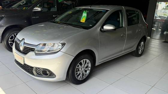 RENAULT SANDERO 1.0 EXPRESSION 16V FLEX 4P MANUAL RENAULT SANDERO 1.0 EXPRESSION 16V FLEX 4P MANUAL